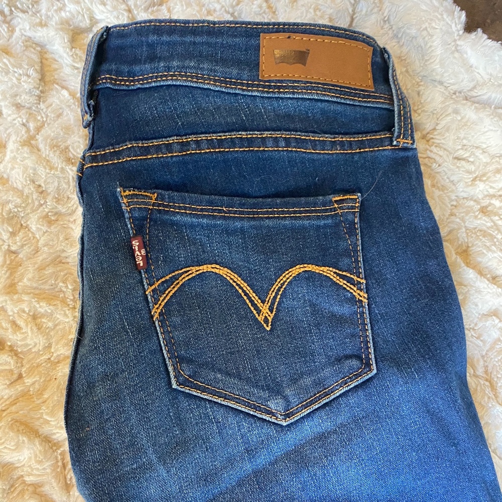 Levi Demi Curve Jeans